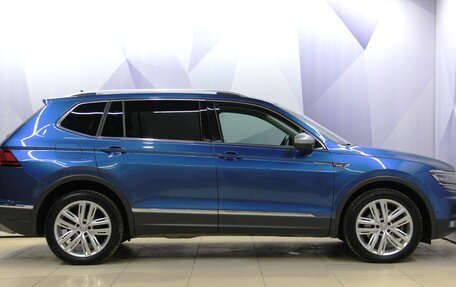 Volkswagen Tiguan II, 2019 год, 3 245 600 рублей, 7 фотография