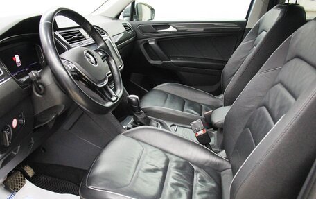 Volkswagen Tiguan II, 2019 год, 3 245 600 рублей, 11 фотография