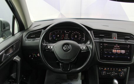 Volkswagen Tiguan II, 2019 год, 3 245 600 рублей, 15 фотография