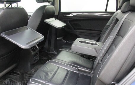 Volkswagen Tiguan II, 2019 год, 3 245 600 рублей, 32 фотография