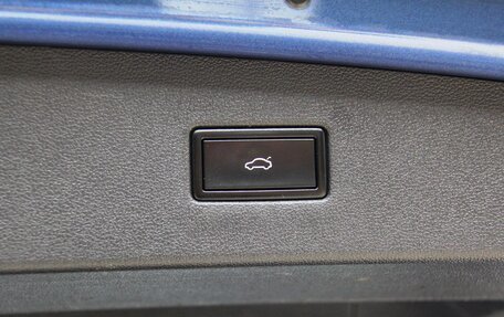 Volkswagen Tiguan II, 2019 год, 3 245 600 рублей, 36 фотография