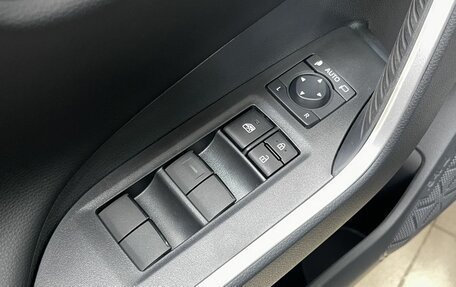 Toyota RAV4, 2025 год, 4 550 000 рублей, 18 фотография