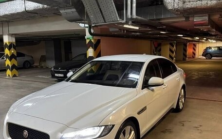 Jaguar XF II, 2019 год, 4 000 000 рублей, 2 фотография