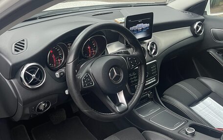 Mercedes-Benz GLA, 2017 год, 2 235 000 рублей, 10 фотография