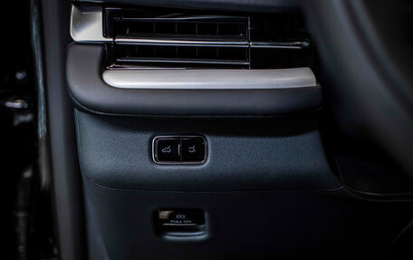 Lincoln Navigator, 2025 год, 19 947 172 рублей, 12 фотография