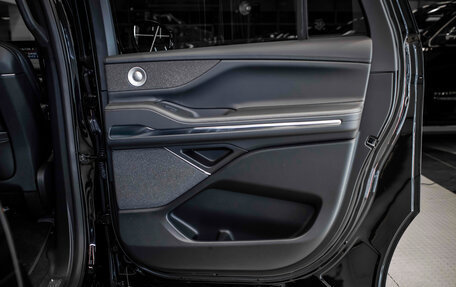 Lincoln Navigator, 2025 год, 19 947 172 рублей, 22 фотография