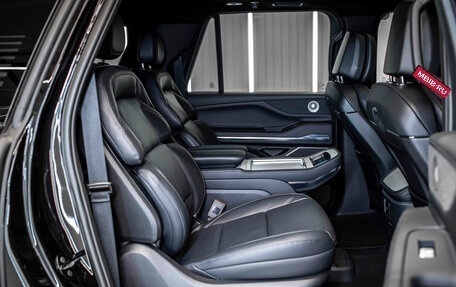 Lincoln Navigator, 2025 год, 19 947 172 рублей, 24 фотография