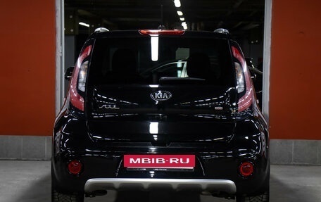 KIA Soul II рестайлинг, 2017 год, 1 449 000 рублей, 6 фотография