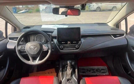 Toyota Corolla, 2021 год, 1 310 000 рублей, 5 фотография