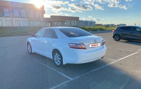 Toyota Camry, 2010 год, 1 390 000 рублей, 8 фотография