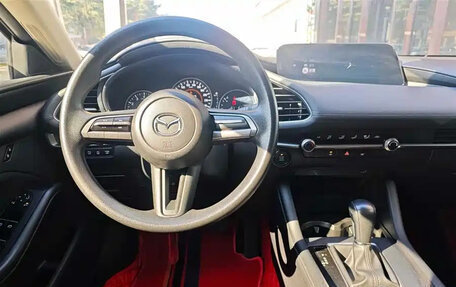 Mazda 3, 2022 год, 1 320 000 рублей, 9 фотография