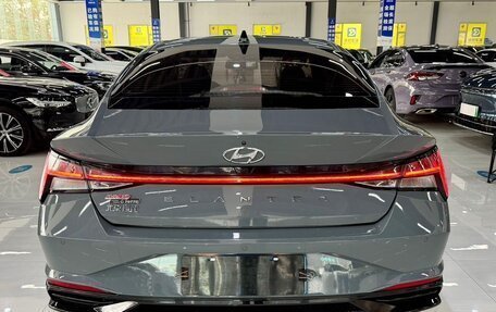 Hyundai Elantra, 2022 год, 1 700 000 рублей, 5 фотография
