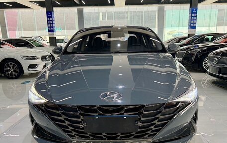 Hyundai Elantra, 2022 год, 1 700 000 рублей, 2 фотография