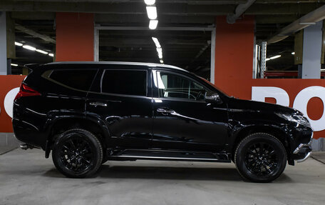 Mitsubishi Pajero Sport III рестайлинг, 2019 год, 3 849 000 рублей, 4 фотография