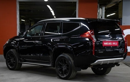 Mitsubishi Pajero Sport III рестайлинг, 2019 год, 3 849 000 рублей, 7 фотография