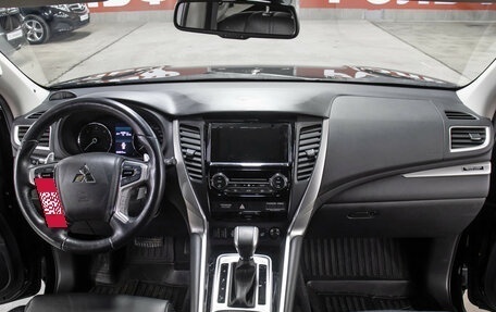 Mitsubishi Pajero Sport III рестайлинг, 2019 год, 3 849 000 рублей, 14 фотография