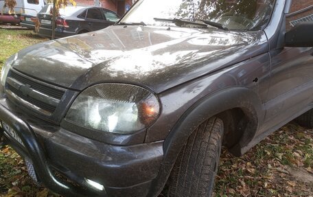 Chevrolet Niva I рестайлинг, 2004 год, 280 000 рублей, 6 фотография