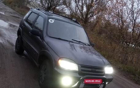 Chevrolet Niva I рестайлинг, 2004 год, 280 000 рублей, 8 фотография