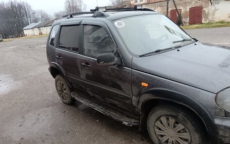 Chevrolet Niva I рестайлинг, 2004 год, 280 000 рублей, 16 фотография