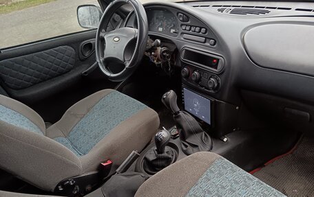 Chevrolet Niva I рестайлинг, 2004 год, 280 000 рублей, 17 фотография