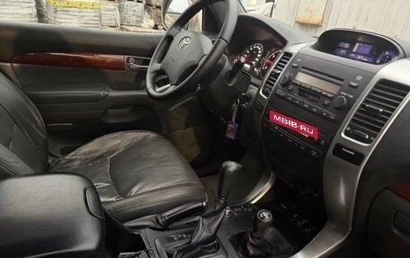 Toyota Land Cruiser Prado 120 рестайлинг, 2006 год, 1 950 000 рублей, 6 фотография