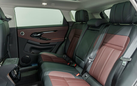 Land Rover Range Rover Evoque II, 2024 год, 6 990 000 рублей, 23 фотография