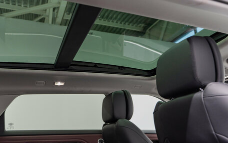 Land Rover Range Rover Evoque II, 2024 год, 6 990 000 рублей, 24 фотография