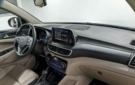 Hyundai Tucson III, 2019 год, 2 390 000 рублей, 22 фотография