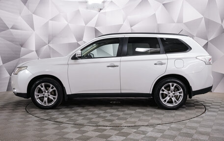 Mitsubishi Outlander III рестайлинг 3, 2013 год, 1 422 000 рублей, 2 фотография