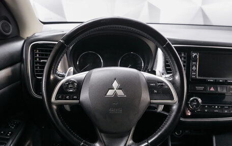 Mitsubishi Outlander III рестайлинг 3, 2013 год, 1 422 000 рублей, 14 фотография