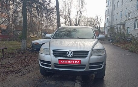 Volkswagen Touareg III, 2004 год, 735 000 рублей, 1 фотография