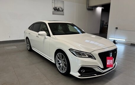 Toyota Crown, 2018 год, 4 500 000 рублей, 2 фотография