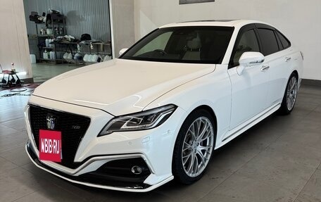 Toyota Crown, 2018 год, 4 500 000 рублей, 4 фотография