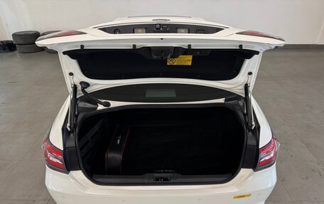 Toyota Crown, 2018 год, 4 500 000 рублей, 9 фотография