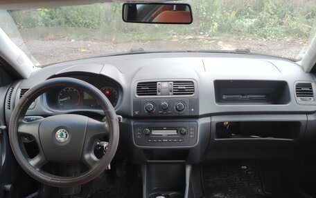 Skoda Fabia II, 2007 год, 350 000 рублей, 10 фотография