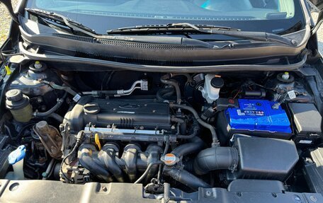 Hyundai Solaris II рестайлинг, 2011 год, 600 000 рублей, 10 фотография