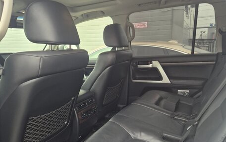 Toyota Land Cruiser 200, 2018 год, 7 800 000 рублей, 4 фотография