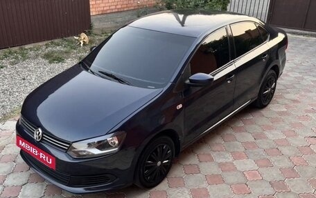 Volkswagen Polo VI (EU Market), 2015 год, 800 000 рублей, 2 фотография