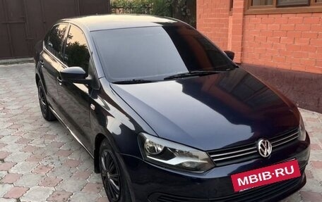 Volkswagen Polo VI (EU Market), 2015 год, 800 000 рублей, 4 фотография