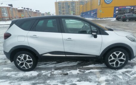 Renault Kaptur I рестайлинг, 2017 год, 1 150 000 рублей, 2 фотография