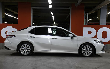 Toyota Camry, 2019 год, 2 298 000 рублей, 4 фотография
