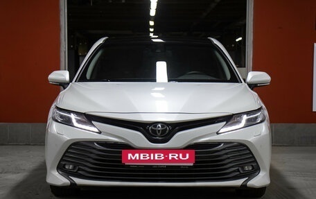 Toyota Camry, 2019 год, 2 298 000 рублей, 2 фотография