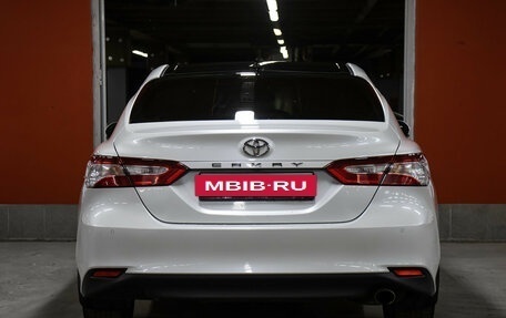 Toyota Camry, 2019 год, 2 298 000 рублей, 6 фотография