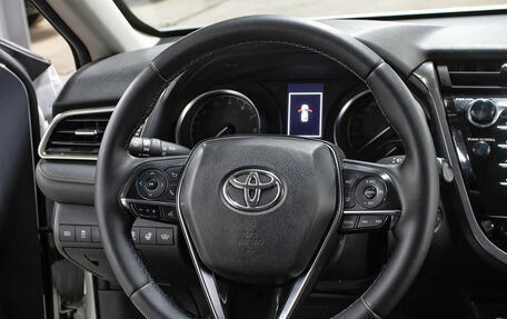 Toyota Camry, 2019 год, 2 298 000 рублей, 17 фотография