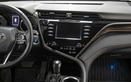 Toyota Camry, 2019 год, 2 298 000 рублей, 15 фотография