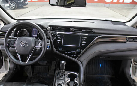 Toyota Camry, 2019 год, 2 298 000 рублей, 14 фотография