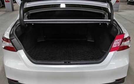 Toyota Camry, 2019 год, 2 298 000 рублей, 10 фотография