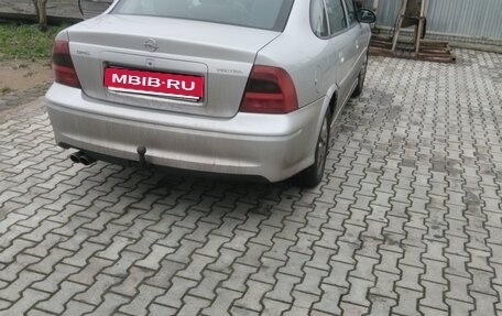 Opel Vectra B рестайлинг, 2001 год, 250 000 рублей, 1 фотография