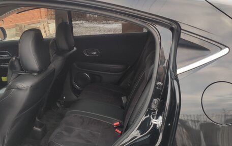 Honda Vezel, 2016 год, 1 850 000 рублей, 8 фотография