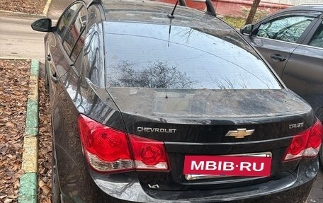 Chevrolet Cruze II, 2010 год, 550 000 рублей, 4 фотография